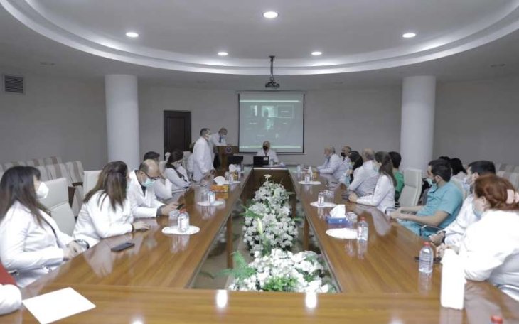 Peşəkar cərrah hibrid vebinarda ustad dərsi keçib